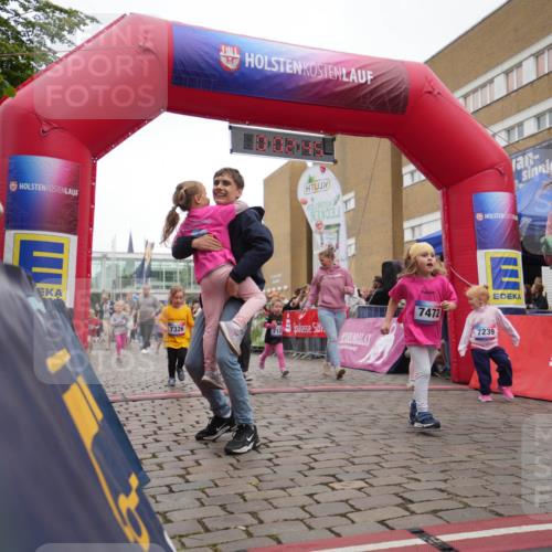 12.06.2026 - Holstenköstenlauf LAZAROV Photography http://msf.ph/oto/9741058 12.06.2026 15:13:16 Laufen 7326, 712, 7472, 7239 meine-sportfotos.de