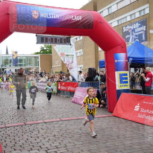 12.06.2026 - Holstenköstenlauf LAZAROV Photography http://msf.ph/oto/9741121 12.06.2026 15:12:12 Laufen 7100, 25, 26, 7036 meine-sportfotos.de