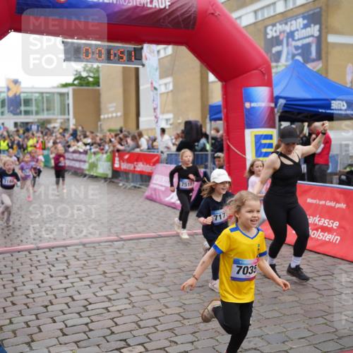 12.06.2026 - Holstenköstenlauf LAZAROV Photography http://msf.ph/oto/9741130 12.06.2026 15:12:22 Laufen 10, 00, 7515, 717, 7035 meine-sportfotos.de