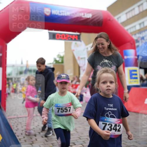 12.06.2026 - Holstenköstenlauf LAZAROV Photography http://msf.ph/oto/9741164 12.06.2026 15:13:15 Laufen 0, 02, 44, 7180, 7557, 36, 7342 meine-sportfotos.de