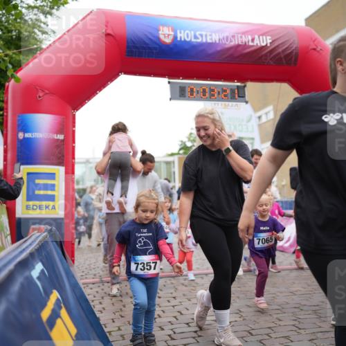 12.06.2026 - Holstenköstenlauf LAZAROV Photography http://msf.ph/oto/9741190 12.06.2026 15:13:51 Laufen 10, 03, 8, 7357, 7065 meine-sportfotos.de