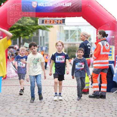 12.06.2026 - Holstenköstenlauf LAZAROV Photography http://msf.ph/oto/9741287 12.06.2026 15:36:47 Laufen 400, 74, 1267, 186, 74, 408 meine-sportfotos.de