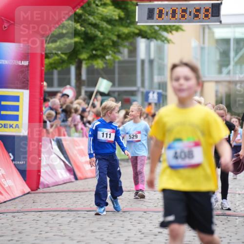12.06.2026 - Holstenköstenlauf LAZAROV Photography http://msf.ph/oto/9741297 12.06.2026 15:37:00 Laufen 111, 529, 408, 348, 354, 357, 529, 537, 761, 1010, 1260, 1416, 1450 meine-sportfotos.de