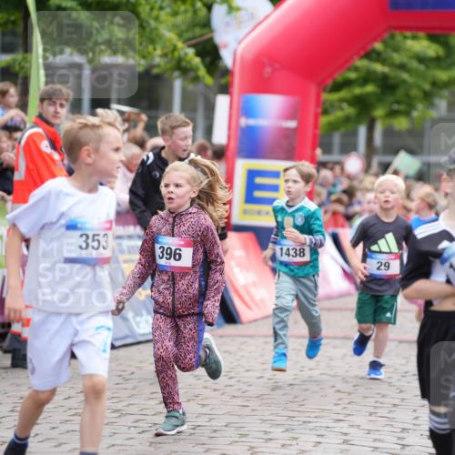 12.06.2026 - Holstenköstenlauf LAZAROV Photography http://msf.ph/oto/9741326 12.06.2026 15:37:25 Laufen 353, 396, 1438, 29, 1417, 0, 07, 25, 12, 29, 32, 151, 526, 780, 1143, 1372, 1415, 1438 meine-sportfotos.de