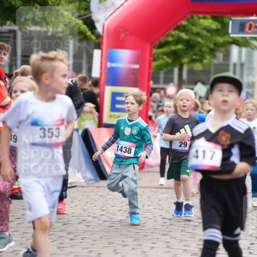 12.06.2026 - Holstenköstenlauf LAZAROV Photography http://msf.ph/oto/9741327 12.06.2026 15:37:25 Laufen 39, 353, 1438, 29, 417, 0, 07, 23, 29, 32, 151, 526, 780, 1143, 1372, 1415, 1438 meine-sportfotos.de