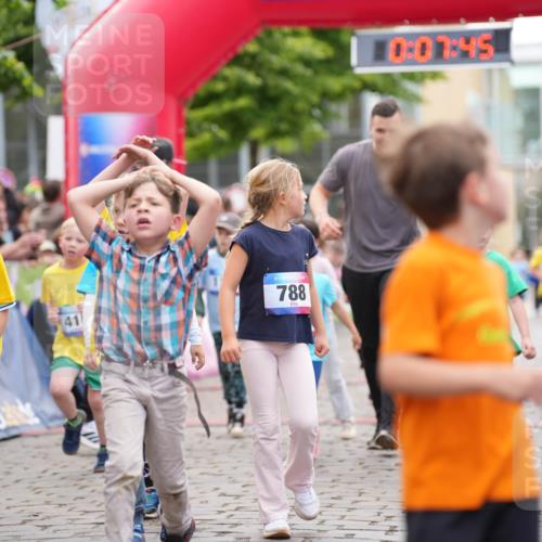 12.06.2026 - Holstenköstenlauf LAZAROV Photography http://msf.ph/oto/9741350 12.06.2026 15:37:47 Laufen 3, 1376, 788, 41, 0, 07, 45, 31, 129, 144, 149, 398, 410, 531, 539, 1137, 1139, 1140, 1144, 1551 meine-sportfotos.de
