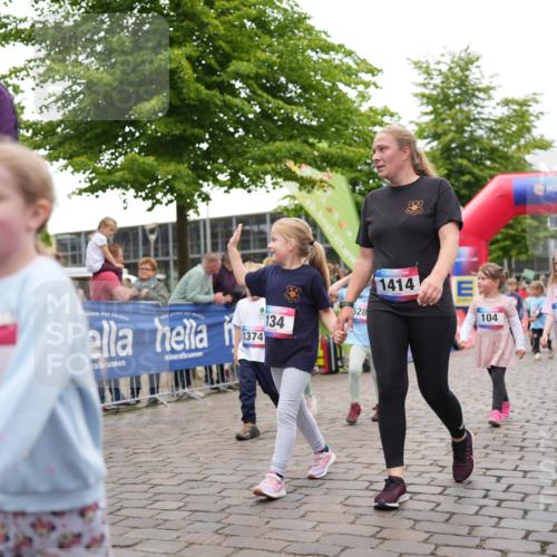 12.06.2026 - Holstenköstenlauf LAZAROV Photography http://msf.ph/oto/9741444 12.06.2026 15:39:26 Laufen 22, 1374, 134, 528, 1414, 0, 09, 24, 104, 106, 54, 534, 540, 779, 925, 1420, 1489 meine-sportfotos.de