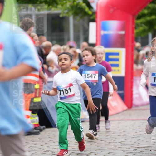 12.06.2026 - Holstenköstenlauf LAZAROV Photography http://msf.ph/oto/9741464 12.06.2026 15:39:45 Laufen 541, 7151, 1547, 1375, 136, 360, 1365, 1537 meine-sportfotos.de