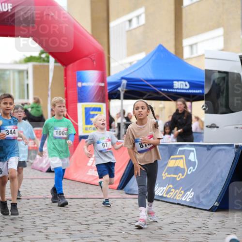 12.06.2026 - Holstenköstenlauf LAZAROV Photography http://msf.ph/oto/9741635 12.06.2026 16:06:17 Laufen 0, 06, 344, 1004, 57, 81, 424, 57, 155, 344, 429, 574, 808, 1131, 1437, 1451, 1517 meine-sportfotos.de