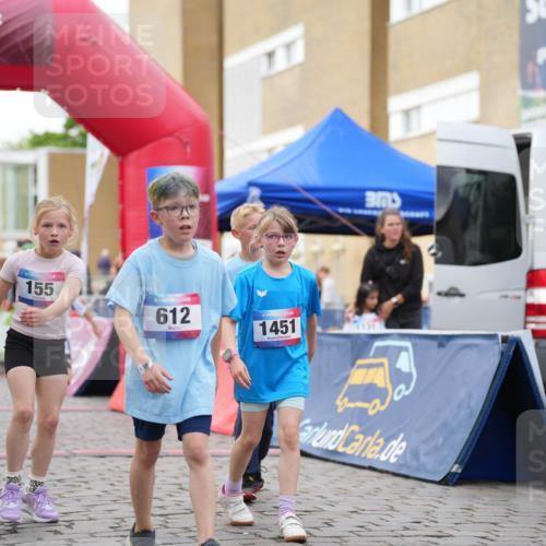 12.06.2026 - Holstenköstenlauf LAZAROV Photography http://msf.ph/oto/9741642 12.06.2026 16:06:21 Laufen 06, 19, 17, 155, 612, 1451, 155, 190, 429, 574, 808, 1131, 1384, 1437 meine-sportfotos.de