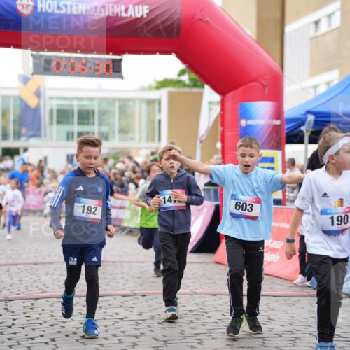 12.06.2026 - Holstenköstenlauf LAZAROV Photography http://msf.ph/oto/9741662 12.06.2026 16:06:32 Laufen 14, 603, 192, 190, 147, 192, 193, 202, 204, 455, 571, 1003, 1231, 1257, 1337, 1385, 1405, 1527 meine-sportfotos.de
