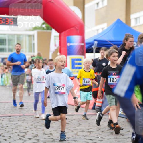 12.06.2026 - Holstenköstenlauf LAZAROV Photography http://msf.ph/oto/9741671 12.06.2026 16:06:37 Laufen 10, 06, 35, 1337, 1257, 1405, 1231, 19, 147, 193, 204, 327, 455, 571, 1130, 1250, 1257, 1337, 1359, 1388, 1405, 1527 meine-sportfotos.de