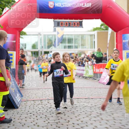 12.06.2026 - Holstenköstenlauf LAZAROV Photography http://msf.ph/oto/9741707 12.06.2026 16:07:02 Laufen 317, 939, 433, 317, 320, 443, 452, 557, 562, 1017, 1247, 1345, 1382, 1487 meine-sportfotos.de