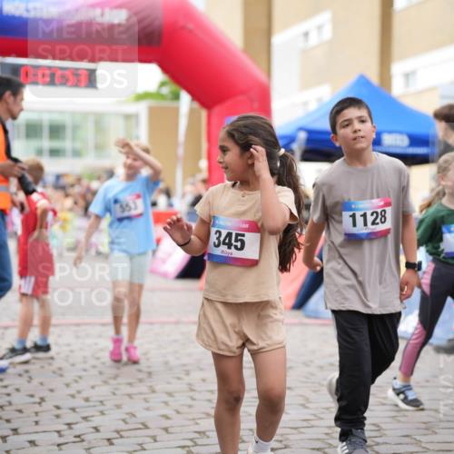 12.06.2026 - Holstenköstenlauf LAZAROV Photography http://msf.ph/oto/9741784 12.06.2026 16:07:55 Laufen 0, 015, 553, 345, 77, 1128, 158, 333, 417, 422, 426, 450, 559, 769, 817, 819, 1123, 1246 meine-sportfotos.de