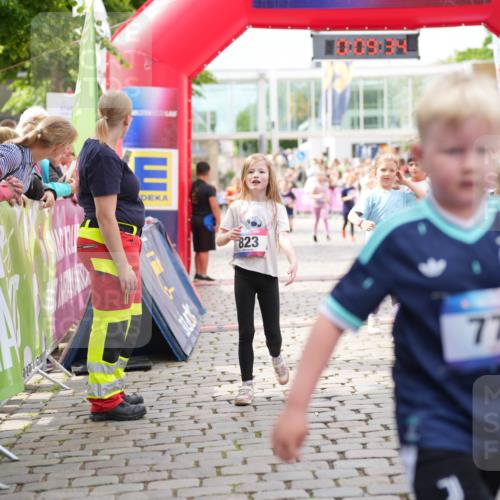 12.06.2026 - Holstenköstenlauf LAZAROV Photography http://msf.ph/oto/9741928 12.06.2026 16:09:36 Laufen 212, 823, 0, 09, 34, 773, 811, 822, 935, 1134, 1136, 1237, 1254 meine-sportfotos.de