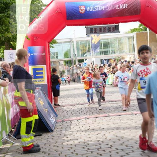 12.06.2026 - Holstenköstenlauf LAZAROV Photography http://msf.ph/oto/9741934 12.06.2026 16:09:40 Laufen 19, 00, 10, 56, 1254, 37, 822, 9, 572, 332, 811, 822, 1134, 1237, 1254 meine-sportfotos.de