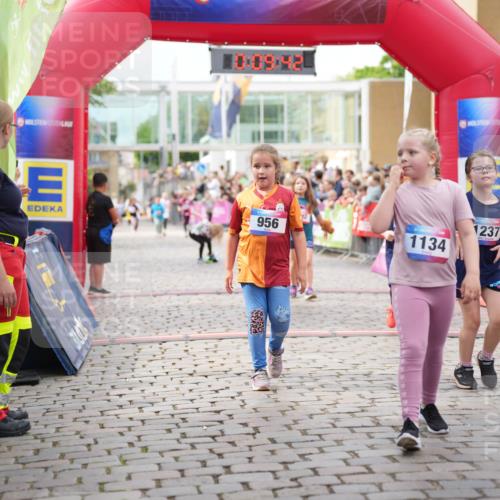 12.06.2026 - Holstenköstenlauf LAZAROV Photography http://msf.ph/oto/9741940 12.06.2026 16:09:44 Laufen 1237, 956, 1134, 332, 811, 946 meine-sportfotos.de