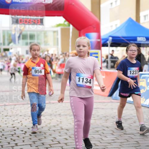 12.06.2026 - Holstenköstenlauf LAZAROV Photography http://msf.ph/oto/9741943 12.06.2026 16:09:45 Laufen 0, 09, 43, 956, 36, 1134, 1237, 330, 332, 946, 1511, 1548 meine-sportfotos.de