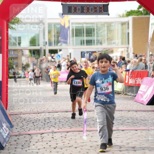 12.06.2026 - Holstenköstenlauf LAZAROV Photography http://msf.ph/oto/9741983 12.06.2026 16:10:25 Laufen 1339, 23, 936, 421, 423, 1127, 1339 meine-sportfotos.de