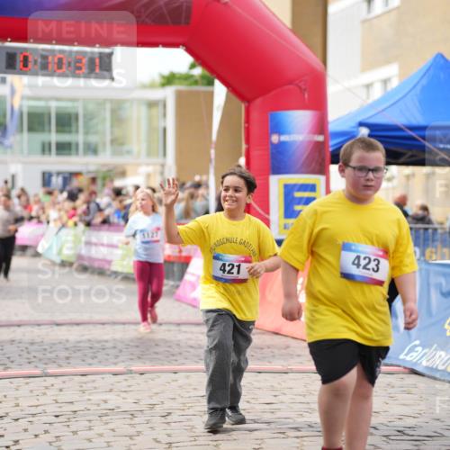 12.06.2026 - Holstenköstenlauf LAZAROV Photography http://msf.ph/oto/9741993 12.06.2026 16:10:32 Laufen 003, 1127, 421, 423, 9, 421, 567, 1127 meine-sportfotos.de