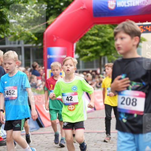12.06.2026 - Holstenköstenlauf LAZAROV Photography http://msf.ph/oto/9742098 12.06.2026 16:20:46 Laufen 1452, 36, 42, 46, 208, 6, 48, 42, 94, 472, 477, 615, 1556 meine-sportfotos.de