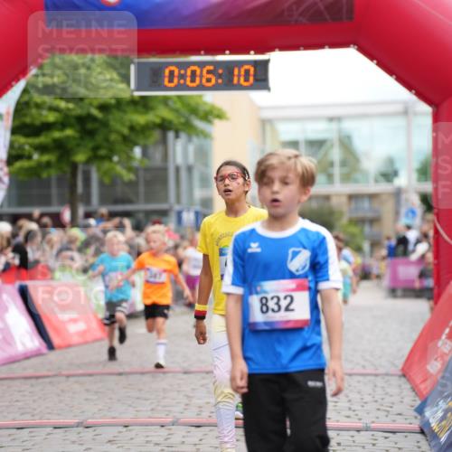 12.06.2026 - Holstenköstenlauf LAZAROV Photography http://msf.ph/oto/9742128 12.06.2026 16:21:07 Laufen 0, 06, 10, 832, 6, 76, 168, 171, 213, 214, 294, 315, 387, 486, 588, 600, 604, 608, 1187 meine-sportfotos.de