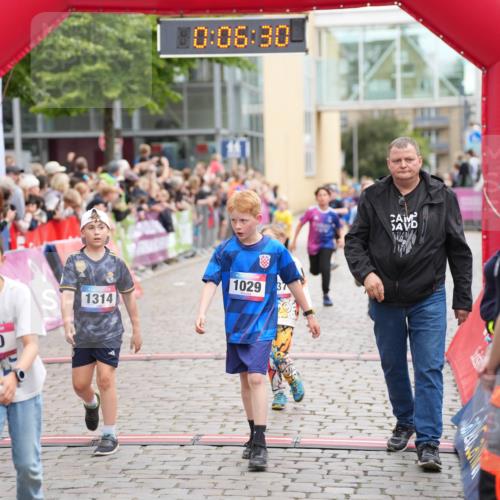 12.06.2026 - Holstenköstenlauf LAZAROV Photography http://msf.ph/oto/9742156 12.06.2026 16:21:28 Laufen 210, 0, 06, 30, 1029, 37, 1314, 470, 606, 613, 696, 825, 830, 837, 950, 1029, 1314, 1545 meine-sportfotos.de