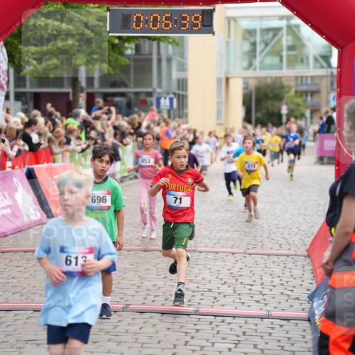 12.06.2026 - Holstenköstenlauf LAZAROV Photography http://msf.ph/oto/9742163 12.06.2026 16:21:37 Laufen 10, 06, 39, 953, 696, 71, 613, 71, 114, 292, 304, 474, 613, 696, 865, 947, 953, 954, 1190, 1197, 1214 meine-sportfotos.de