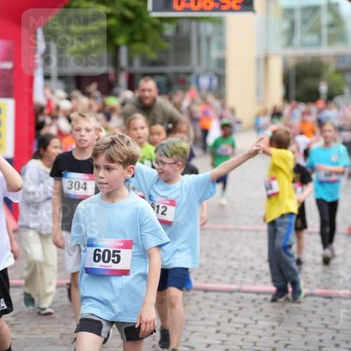 12.06.2026 - Holstenköstenlauf LAZAROV Photography http://msf.ph/oto/9742181 12.06.2026 16:21:50 Laufen 304, 829, 12, 36, 605, 86, 206, 307, 382, 597, 688, 702, 850, 857, 866, 1002, 1023, 1102, 1111, 1184, 1313, 1328, 1413, 1436, 1475, 1525, 1540, 1560 meine-sportfotos.de