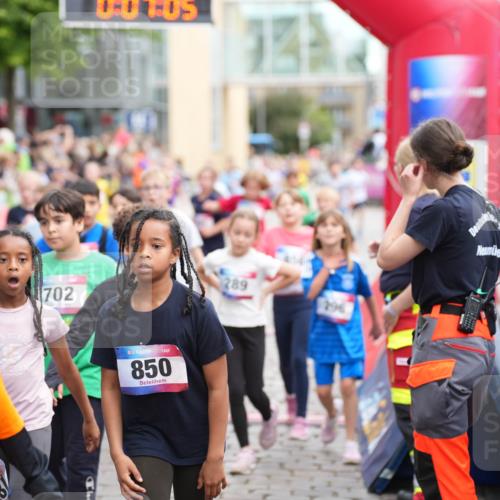 12.06.2026 - Holstenköstenlauf LAZAROV Photography http://msf.ph/oto/9742199 12.06.2026 16:22:03 Laufen 120, 702, 36, 850, 289, 296, 5, 51, 131, 295, 296, 301, 313, 467, 479, 583, 610, 689, 694, 706, 851, 856, 861, 1317, 1318 meine-sportfotos.de