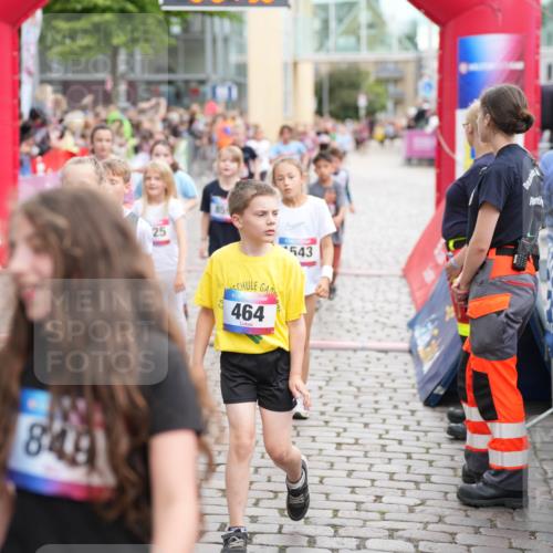 12.06.2026 - Holstenköstenlauf LAZAROV Photography http://msf.ph/oto/9742249 12.06.2026 16:22:36 Laufen 60, 848, 25, 464, 543, 35, 166, 303, 576, 581, 584, 676, 828, 847, 848, 859, 951, 1025, 1476 meine-sportfotos.de