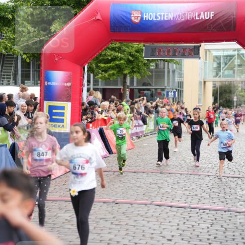 12.06.2026 - Holstenköstenlauf LAZAROV Photography http://msf.ph/oto/9742261 12.06.2026 16:22:43 Laufen 847, 676, 6, 35, 68, 70, 870, 581, 35, 110, 170, 286, 581, 687, 826, 847, 862, 870, 1206, 1473 meine-sportfotos.de