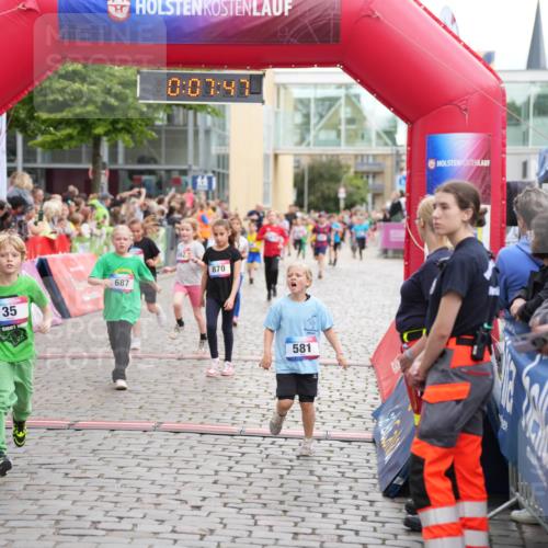 12.06.2026 - Holstenköstenlauf LAZAROV Photography http://msf.ph/oto/9742266 12.06.2026 16:22:45 Laufen 35, 687, 10, 07, 41, 870, 581, 35, 110, 170, 284, 286, 581, 687, 826, 862, 870, 1206, 1473 meine-sportfotos.de