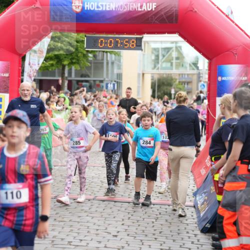 12.06.2026 - Holstenköstenlauf LAZAROV Photography http://msf.ph/oto/9742280 12.06.2026 16:22:55 Laufen 110, 703, 285, 0, 07, 58, 100, 284, 10, 61, 284, 285, 288, 297, 305, 385, 481, 589, 693, 695, 703, 844, 845, 1028, 1100, 1113, 1185, 1186, 1220, 1329 meine-sportfotos.de