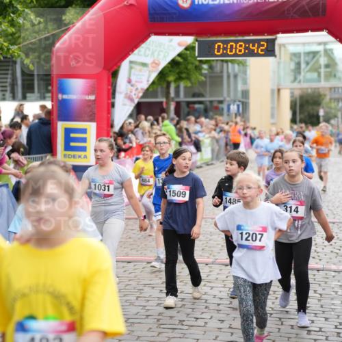 12.06.2026 - Holstenköstenlauf LAZAROV Photography http://msf.ph/oto/9742357 12.06.2026 16:23:40 Laufen 171, 0, 08, 42, 1031, 484, 13, 1509, 1485, 314, 1207, 308, 384, 484, 585, 587, 863, 1107, 1120, 1325, 1486, 1491 meine-sportfotos.de