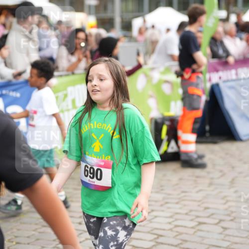 12.06.2026 - Holstenköstenlauf LAZAROV Photography http://msf.ph/oto/9742390 12.06.2026 16:24:11 Laufen 690, 577, 578, 1191, 1204, 1311, 1331 meine-sportfotos.de
