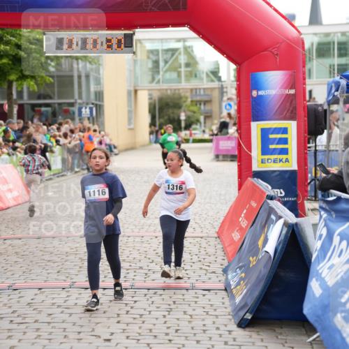 12.06.2026 - Holstenköstenlauf LAZAROV Photography http://msf.ph/oto/9742469 12.06.2026 16:25:18 Laufen 1116, 1316, 699, 1316 meine-sportfotos.de