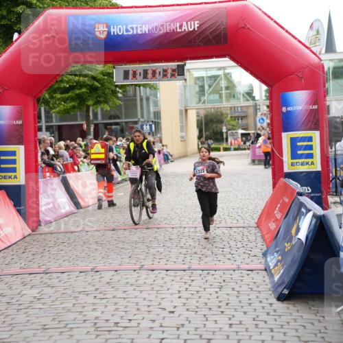 12.06.2026 - Holstenköstenlauf LAZAROV Photography http://msf.ph/oto/9742480 12.06.2026 16:25:32 Laufen 1322, 1322 meine-sportfotos.de