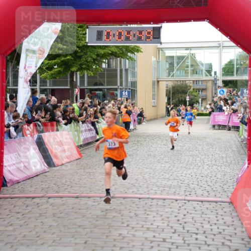 12.06.2026 - Holstenköstenlauf LAZAROV Photography http://msf.ph/oto/9742494 12.06.2026 16:34:51 Laufen 373, 224, 373, 376 meine-sportfotos.de