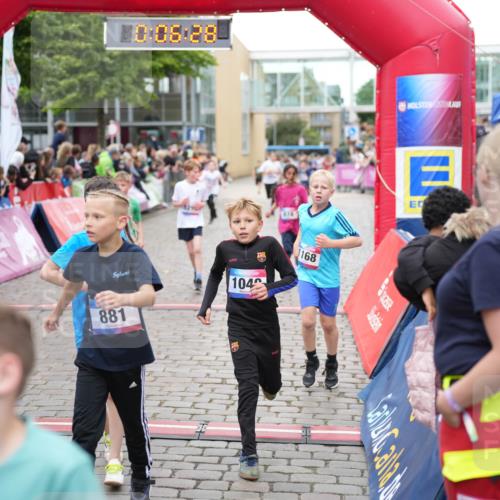 12.06.2026 - Holstenköstenlauf LAZAROV Photography http://msf.ph/oto/9742624 12.06.2026 16:36:31 Laufen 10, 08, 28, 1292, 104, 1168, 881, 181, 223, 724, 728, 881, 974, 980, 1040, 1168, 1297, 1305, 1433 meine-sportfotos.de
