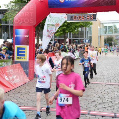 12.06.2026 - Holstenköstenlauf LAZAROV Photography http://msf.ph/oto/9742633 12.06.2026 16:36:35 Laufen 1297, 10, 06, 181, 1305, 223, 974, 181, 223, 453, 725, 728, 1305 meine-sportfotos.de