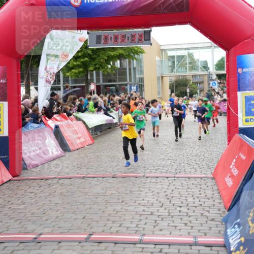 12.06.2026 - Holstenköstenlauf LAZAROV Photography http://msf.ph/oto/9742639 12.06.2026 16:36:41 Laufen 725, 75, 250, 263, 269, 453, 493, 645, 725, 728, 730, 878, 1094, 1156, 1172, 1304 meine-sportfotos.de