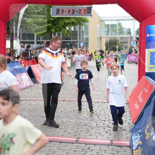 12.06.2026 - Holstenköstenlauf LAZAROV Photography http://msf.ph/oto/9742730 12.06.2026 16:37:40 Laufen 1163, 1554, 871, 218, 279, 871, 900, 1163, 1513, 1515 meine-sportfotos.de