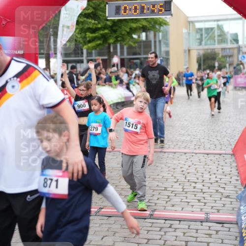 12.06.2026 - Holstenköstenlauf LAZAROV Photography http://msf.ph/oto/9742738 12.06.2026 16:37:47 Laufen 10, 07, 45, 871, 900, 279, 1515, 217, 252, 279, 640, 720, 877, 890, 900, 1039, 1162, 1483, 1532 meine-sportfotos.de