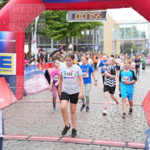 12.06.2026 - Holstenköstenlauf LAZAROV Photography http://msf.ph/oto/9742762 12.06.2026 16:37:58 Laufen 039, 10, 07, 55, 1162, 888, 1505, 1518, 75, 49, 95, 122, 172, 249, 283, 498, 634, 713, 888, 1288, 1302, 1308, 1505, 1518, 1529, 1531, 1553 meine-sportfotos.de