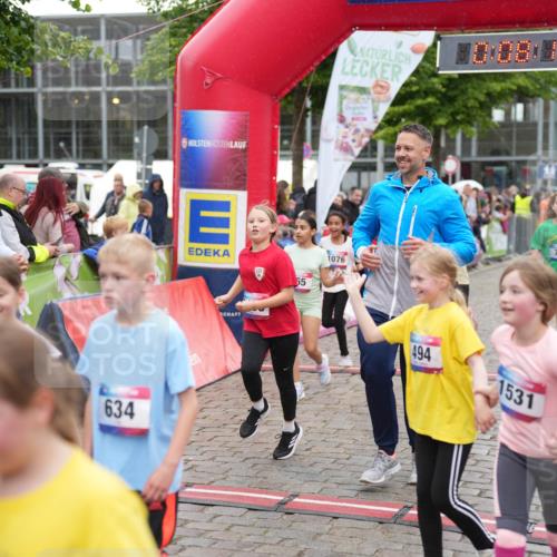 12.06.2026 - Holstenköstenlauf LAZAROV Photography http://msf.ph/oto/9742789 12.06.2026 16:38:14 Laufen 55, 1076, 634, 494, 1531, 721, 109, 130, 275, 631, 721, 889, 965, 1076, 1088, 1097, 1307, 1400 meine-sportfotos.de