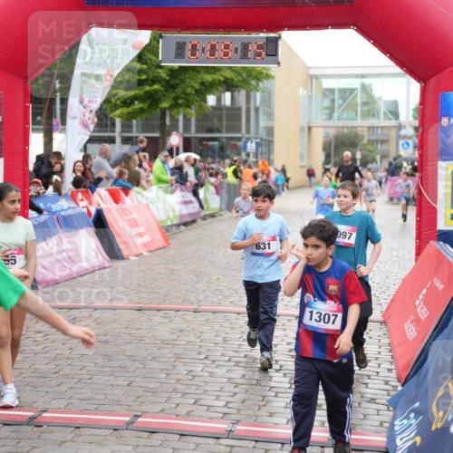 12.06.2026 - Holstenköstenlauf LAZAROV Photography http://msf.ph/oto/9742795 12.06.2026 16:38:17 Laufen 721, 631, 097, 1307, 178, 275, 506, 631, 716, 721, 889, 973, 977, 1076, 1088, 1097, 1307, 1461 meine-sportfotos.de