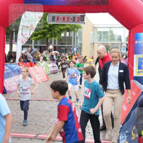 12.06.2026 - Holstenköstenlauf LAZAROV Photography http://msf.ph/oto/9742800 12.06.2026 16:38:20 Laufen 889, 631, 275, 197, 178, 275, 506, 716, 889, 973, 977, 1461 meine-sportfotos.de