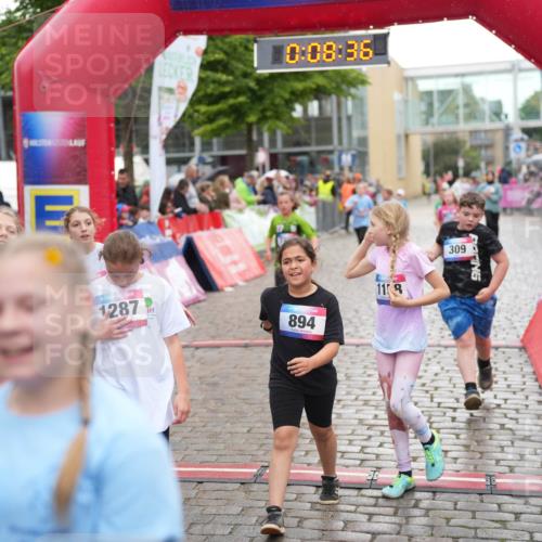 12.06.2026 - Holstenköstenlauf LAZAROV Photography http://msf.ph/oto/9742821 12.06.2026 16:38:38 Laufen 10, 08, 36, 1287, 894, 11, 309, 267, 626, 627, 709, 717, 894, 1158, 1287, 1456, 1562 meine-sportfotos.de