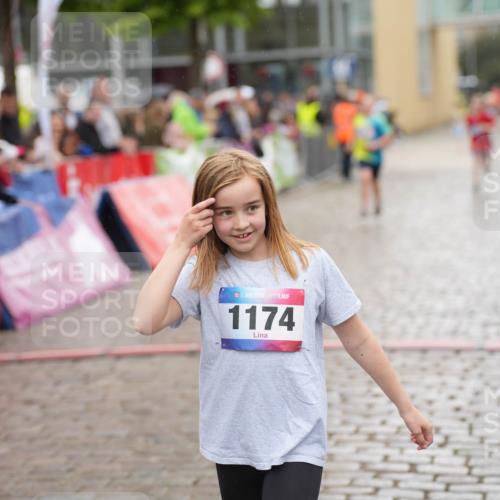 12.06.2026 - Holstenköstenlauf LAZAROV Photography http://msf.ph/oto/9742841 12.06.2026 16:38:52 Laufen 36, 1174, 8, 1174, 1453 meine-sportfotos.de